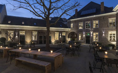 An Idiot’s Guide to Wine: Cabaret met een goed glas @ Kazerne