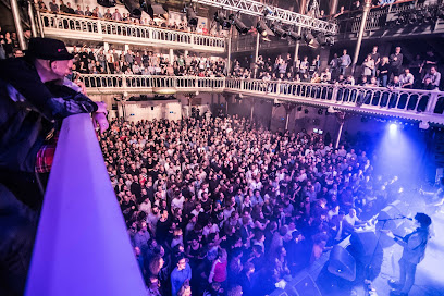 GLU @ Paradiso